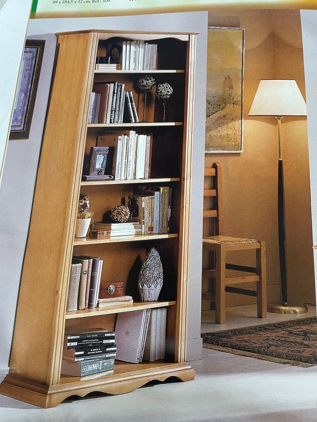 Librero alto color miel