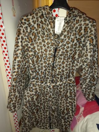 vestiti da leoparda