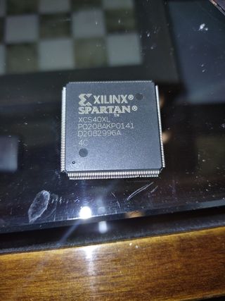 XILINX SPARTAN XCS40XL