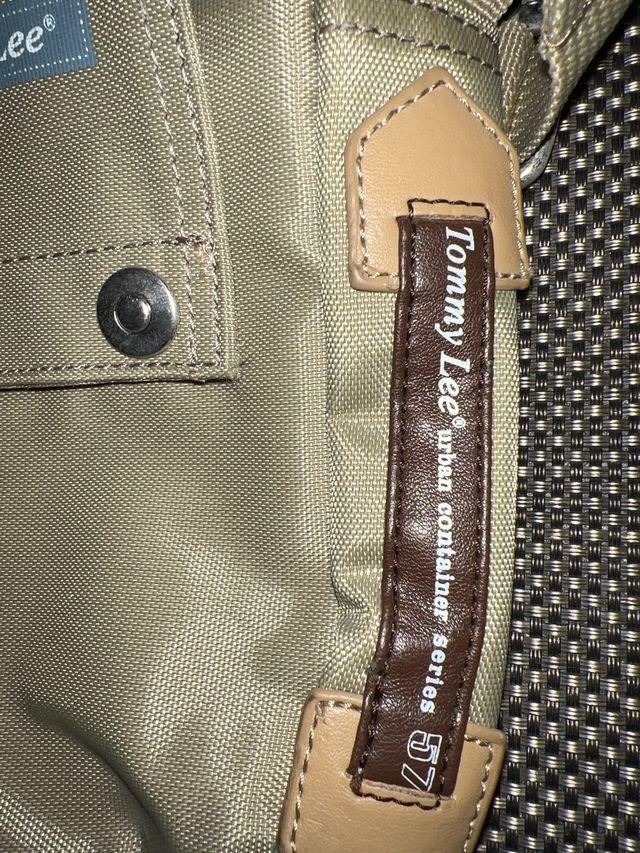 Bandolera, Tommy Lee