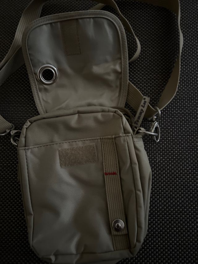 Bandolera, Tommy Lee