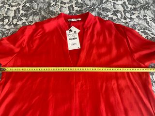 Blusa Zara, oversize L, rojo coral. Preciosa ¡¡¡