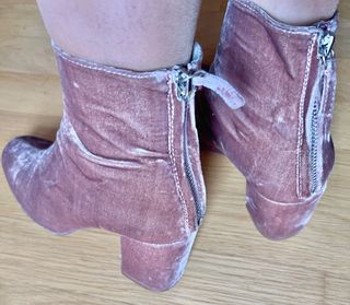 Botín tacón terciopelo rosa