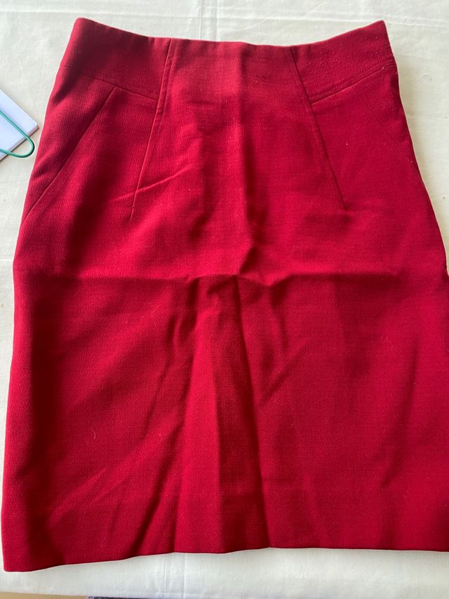 Falda sfera. Formaba parte de un traje de chaqueta