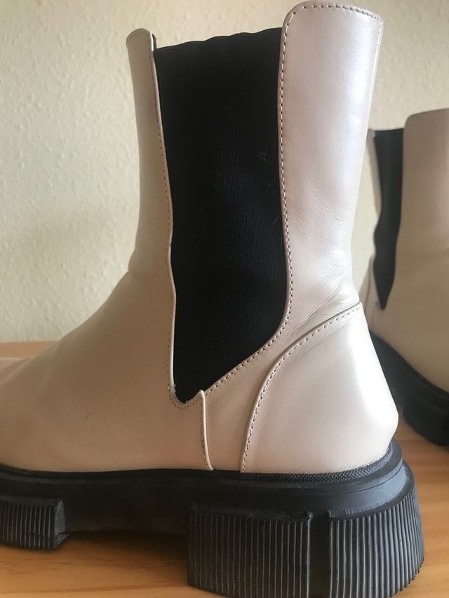 Bota Zara com sola de corrida