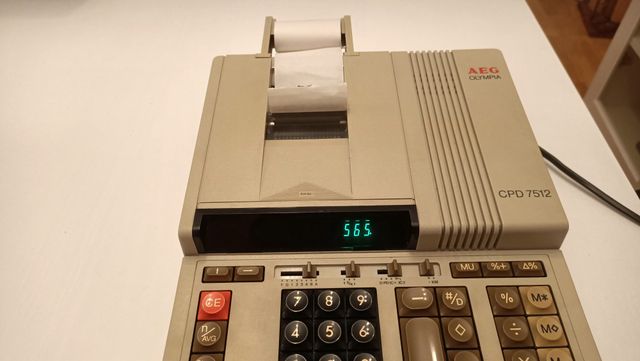 Calculadora Vintage AEG olympia