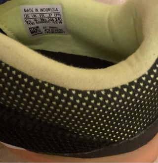 Bota de futbol sin tacos Adidas Copa, talla 39,5