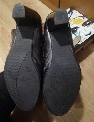 Zapatos tacón negro 