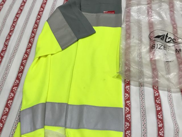 Ropa de trabajo.2x1.Polos de manga corta.Nuevos.