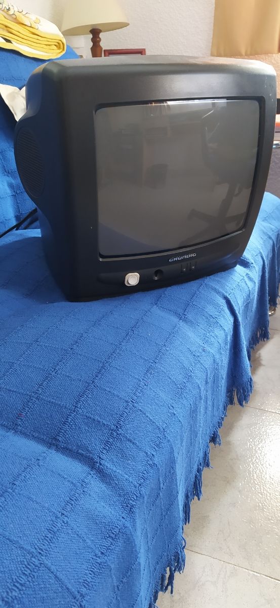 Televisión Grundig de tubo