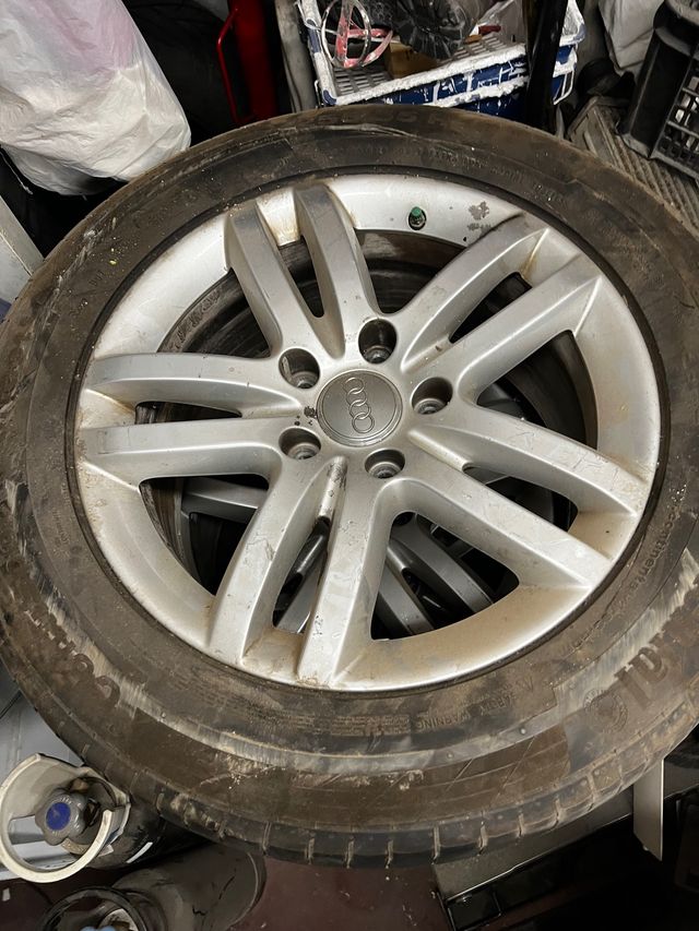 Llantas y cubiertas 50% uso 18 pulgadas