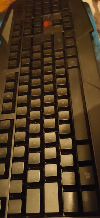 Teclado  y ratón gaming trust Gaming GXT 830