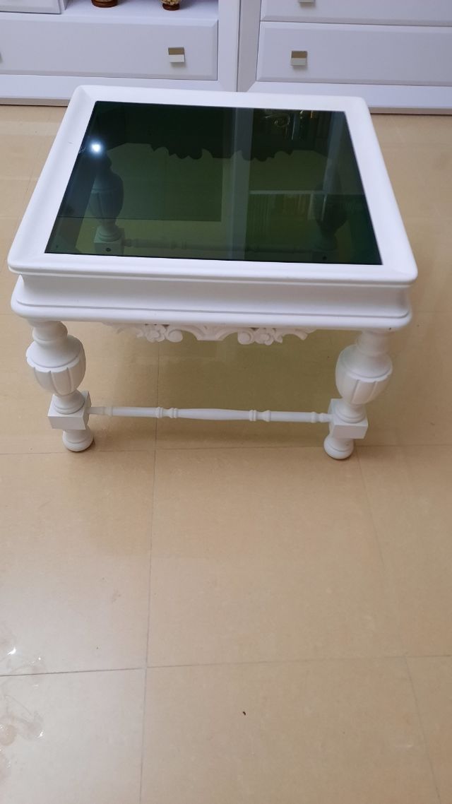 MESA AUXILIAR 57 x 57 y 45 de altura