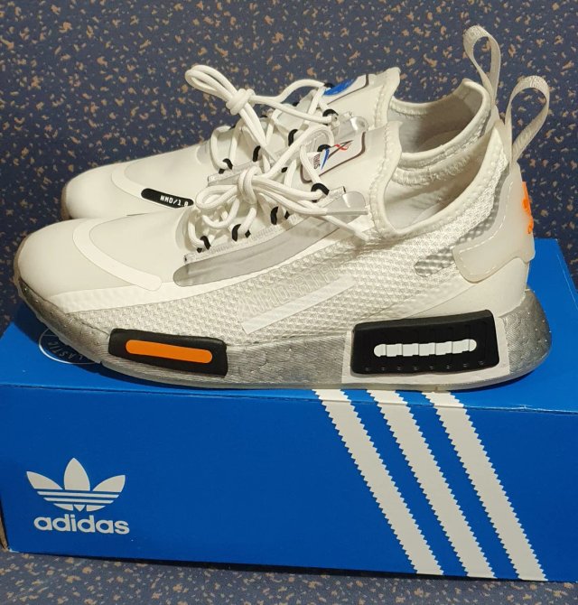 Zapatillas Deportivas Adidas NMD_R1 Spectoo Nasa.
