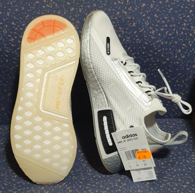 Zapatillas Deportivas Adidas NMD_R1 Spectoo Nasa.