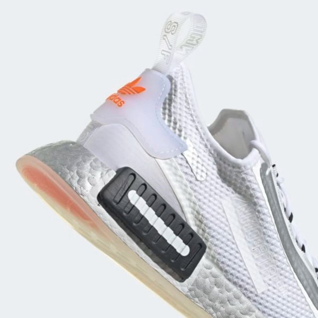 Zapatillas Deportivas Adidas NMD_R1 Spectoo Nasa.