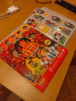 Los ídolos de la roja cracks mundiales cromos 