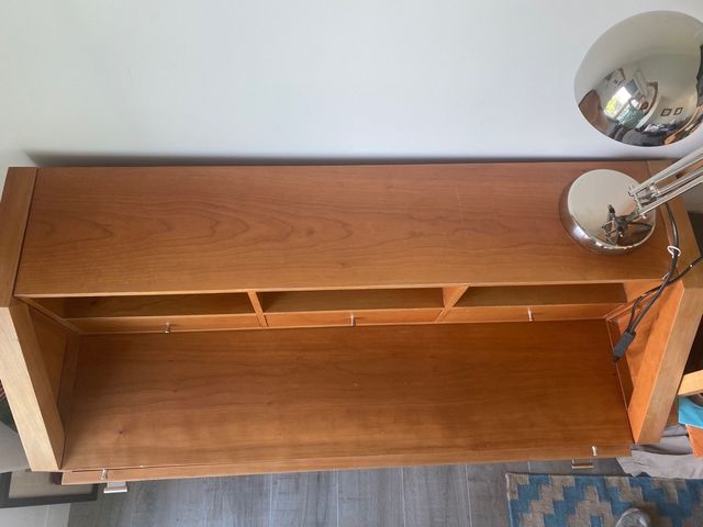 Buró de madera de cerezo macizo