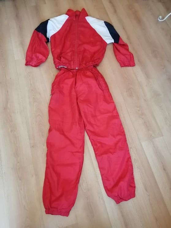 chandal vintage rojo