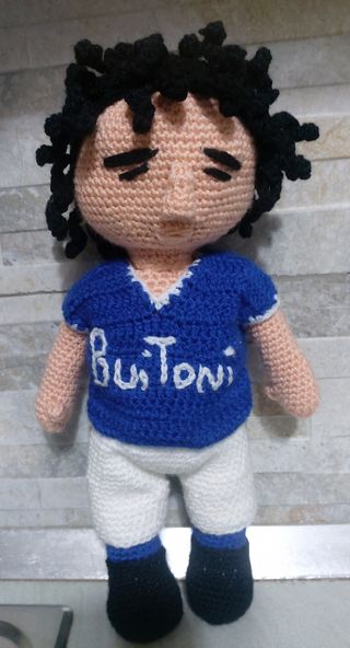 pupazzo maradona a uncinetto