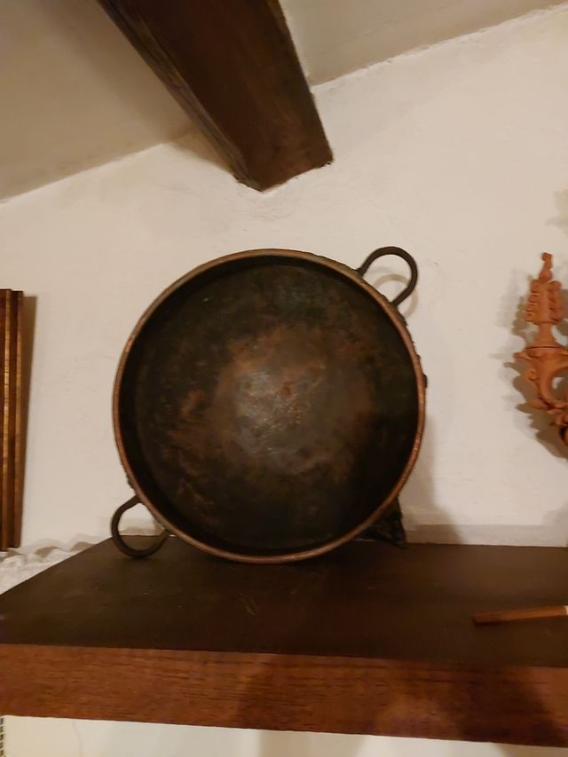 Cassola coure greixons/cazuela cobre chicharrones