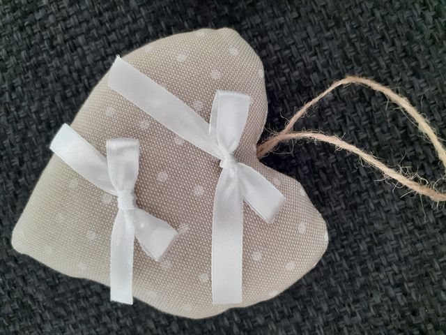 set shabby chic 3 cuori decorativi beige a pois