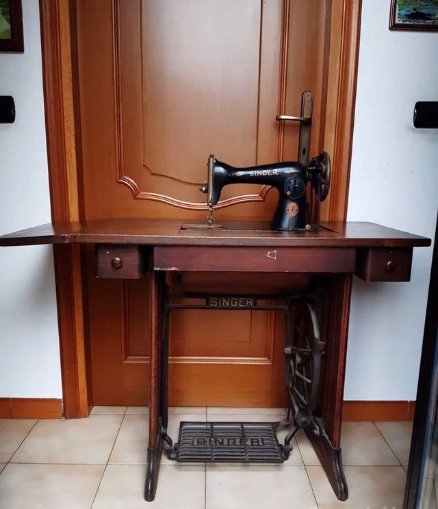 Macchina da cucire singer vintage
