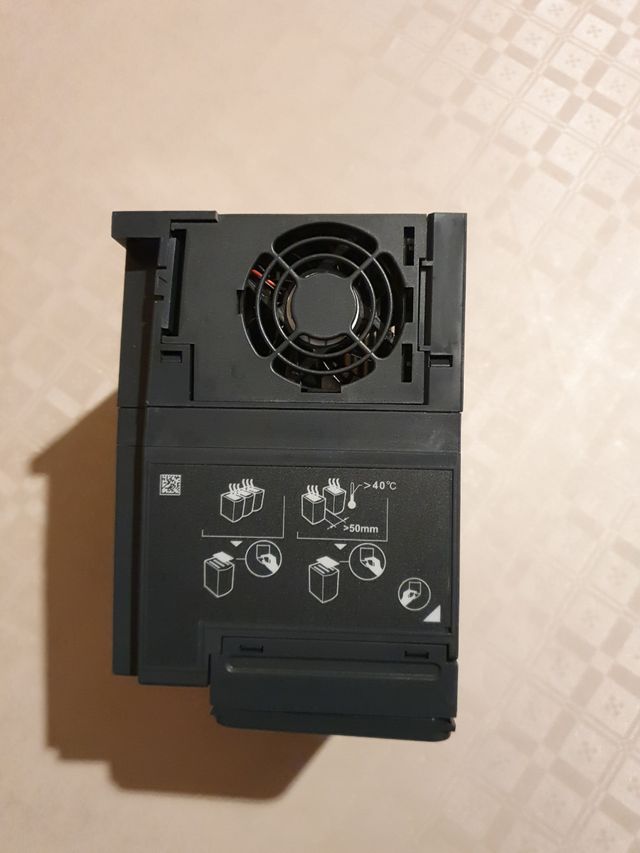 Variador de Frecuencia Schneider 1 CV-0,75KW