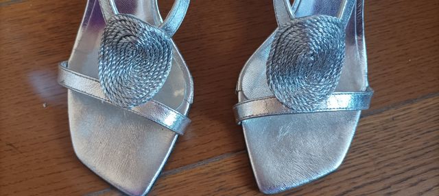 Sandalias plateadas