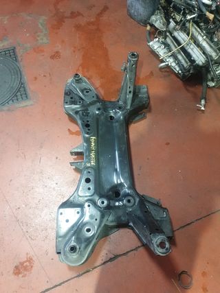 Cuna suspensión delantera Renault Master 3