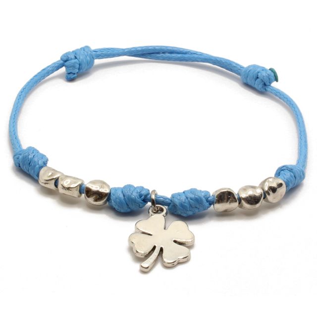 Pulsera Roja con nudos y Trébol de la Suerte.