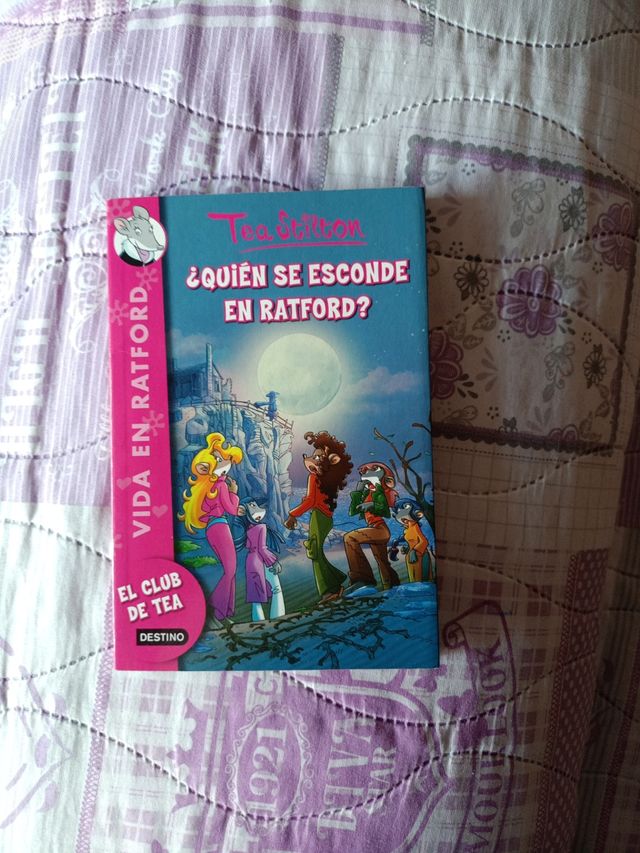 colección de libros de Tea Stilton y Gerónimo Stil