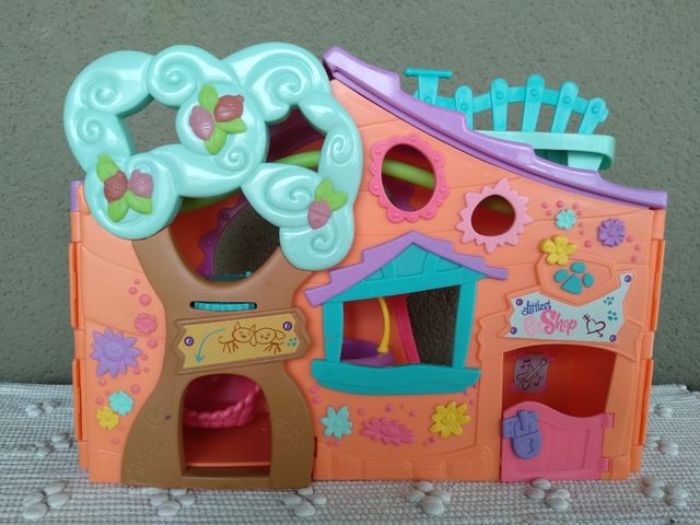 LITTLE PET SHOPS + CASITA