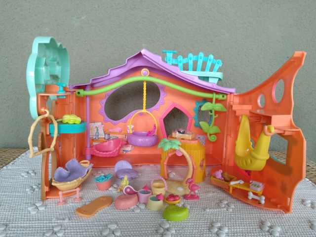 LITTLE PET SHOPS + CASITA