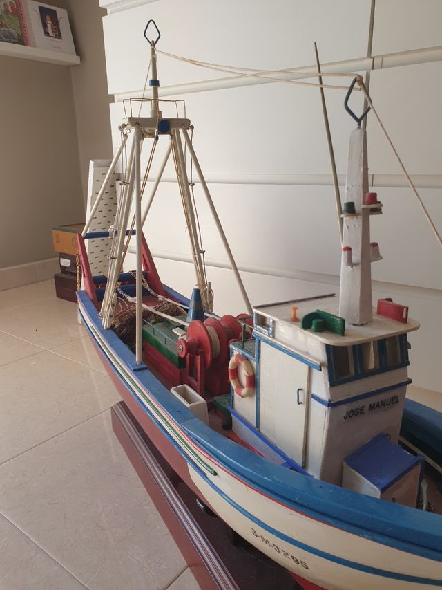 MAQUETA BARCO PESQUERO / COLECCIÓN