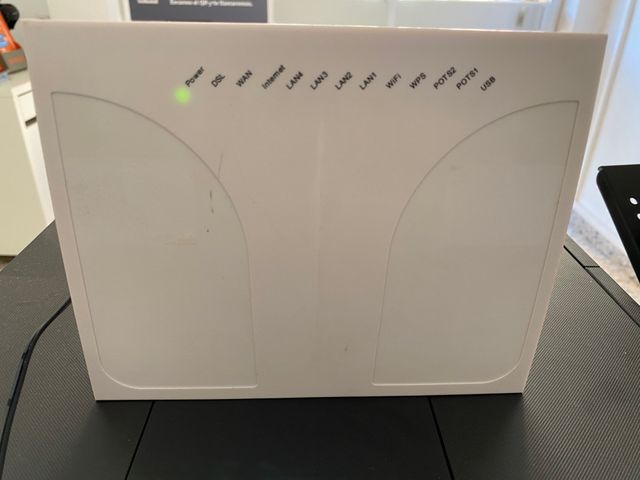 Router VDSL con puertos para telefonía VoIP