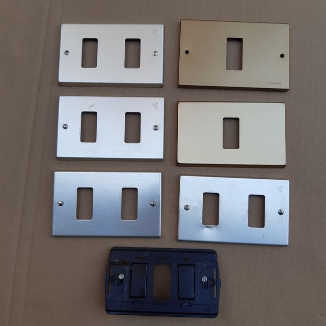 5 placche e un supporto 3 posti