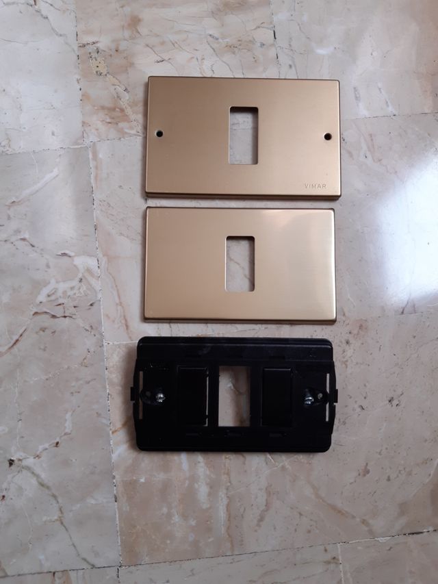 5 placche e un supporto 3 posti