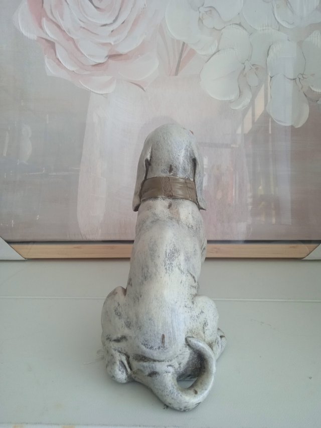 Figura Perro con gafas y bufanda