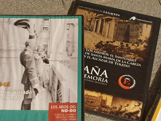 Colección DVD y libros de historia