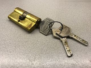 Bombin/cerradura de seguridad Ezcurra DS-15