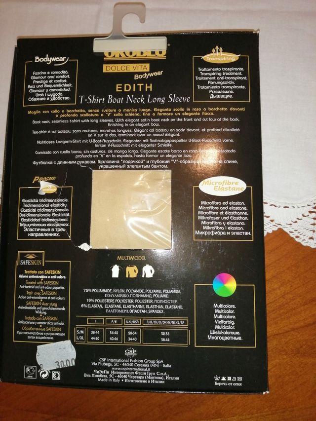 Maglia con scollatura