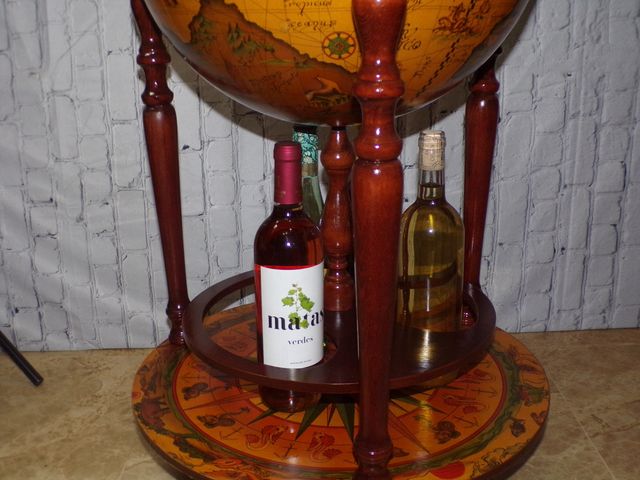 Bar antiguo bola del mundo