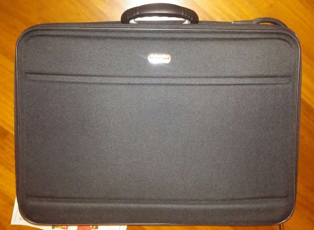 VALIGIA SEMIRIGIDA GRANDE CON ROTELLE