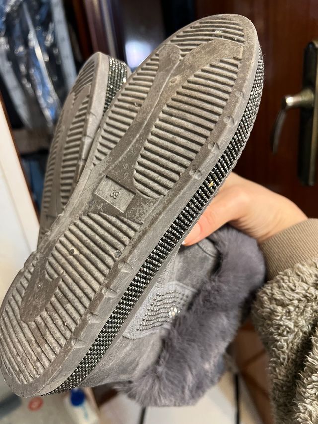 Botines con cremallera lateral