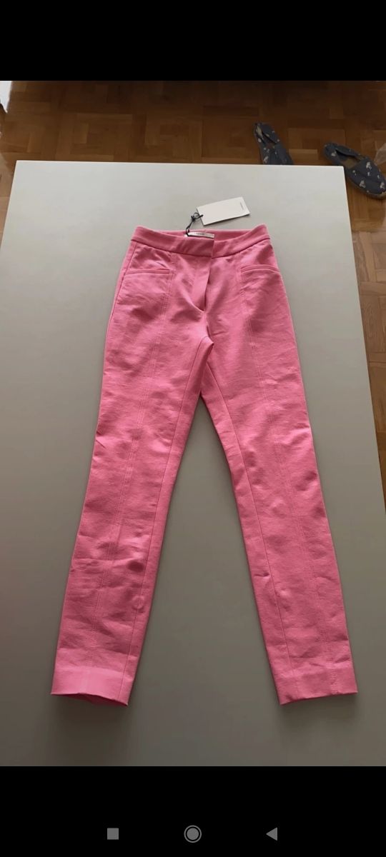 Pantalón Uterque talla XS.