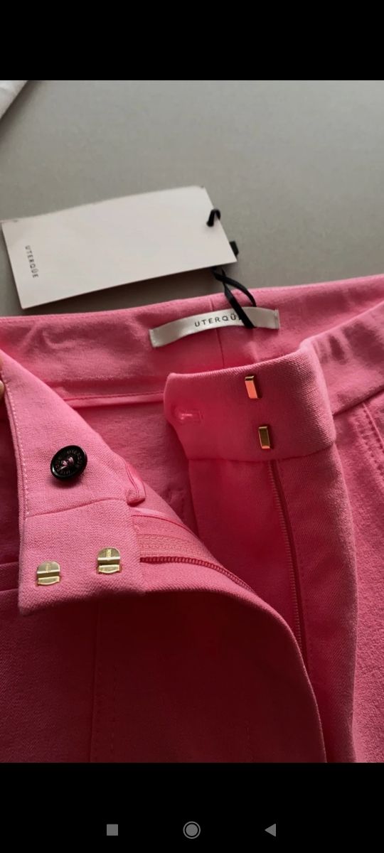 Pantalón Uterque talla XS.