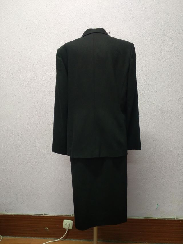 Traje Falda Negro Pierre Cardin