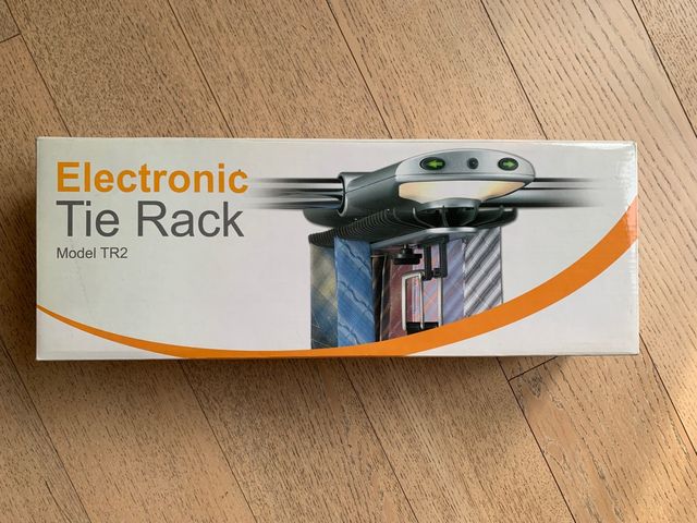 Porta cravatte nuovo