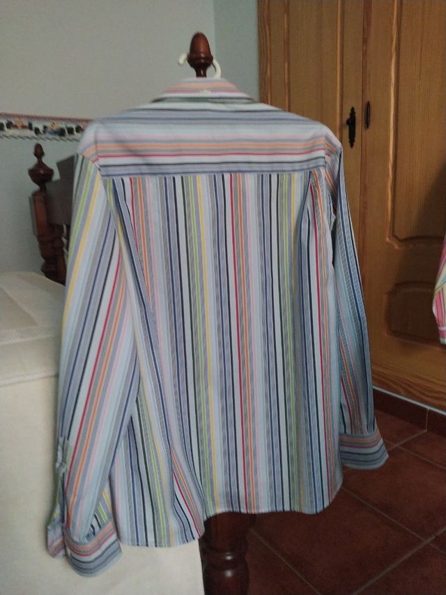 Preciosa Camisa a rayas. Bus Stop